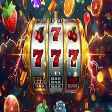 Esports ပြိုင်ပွဲကြီးတွင် ကစားသမားများ Real-time Bet တင်နေသောမြင်ကွင်း